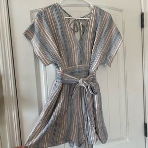 American Eagle Romper Size L